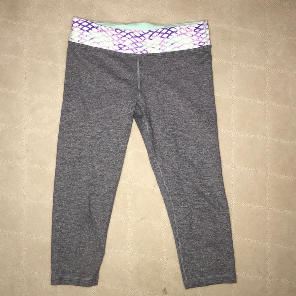 gray ivivva crops size 12!!